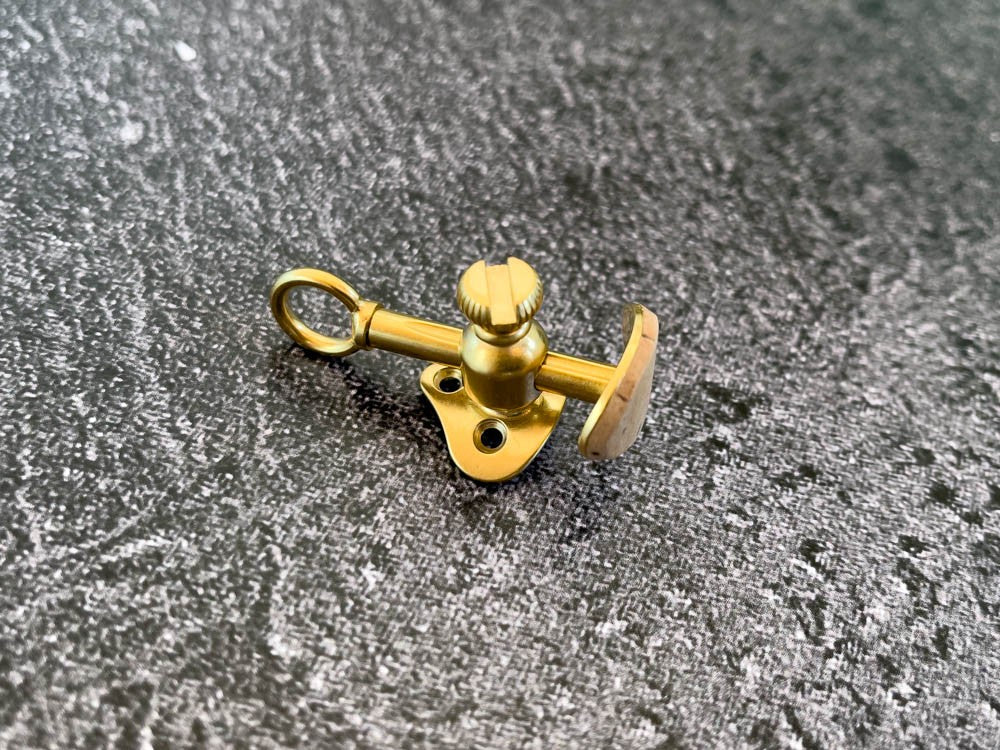 Thumb Rest Matt Gilded