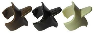 Adjustable thumb rest for Treble in Dark Brown.